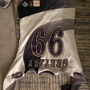 Wayne Gretzky jersey